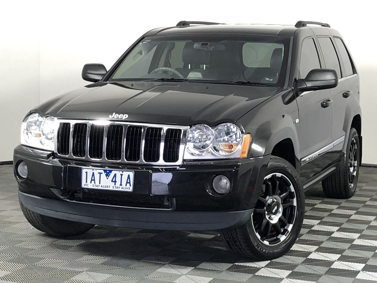 SDI Men's Crew Sweatshirt, Size XL, Navy.  Buyers Note - Discount Freight R