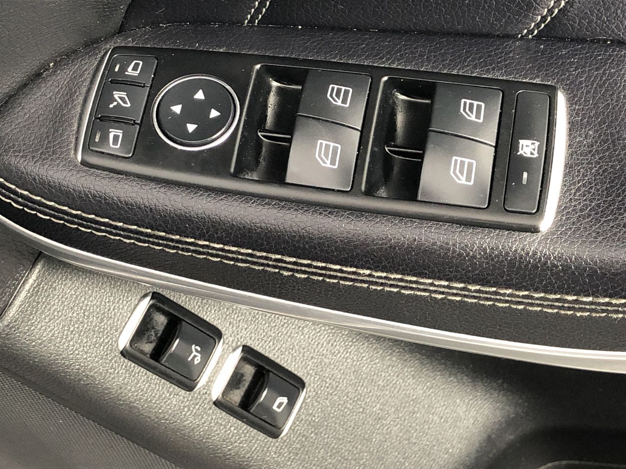 2004 Holden Statesman WL Automatic Sedan