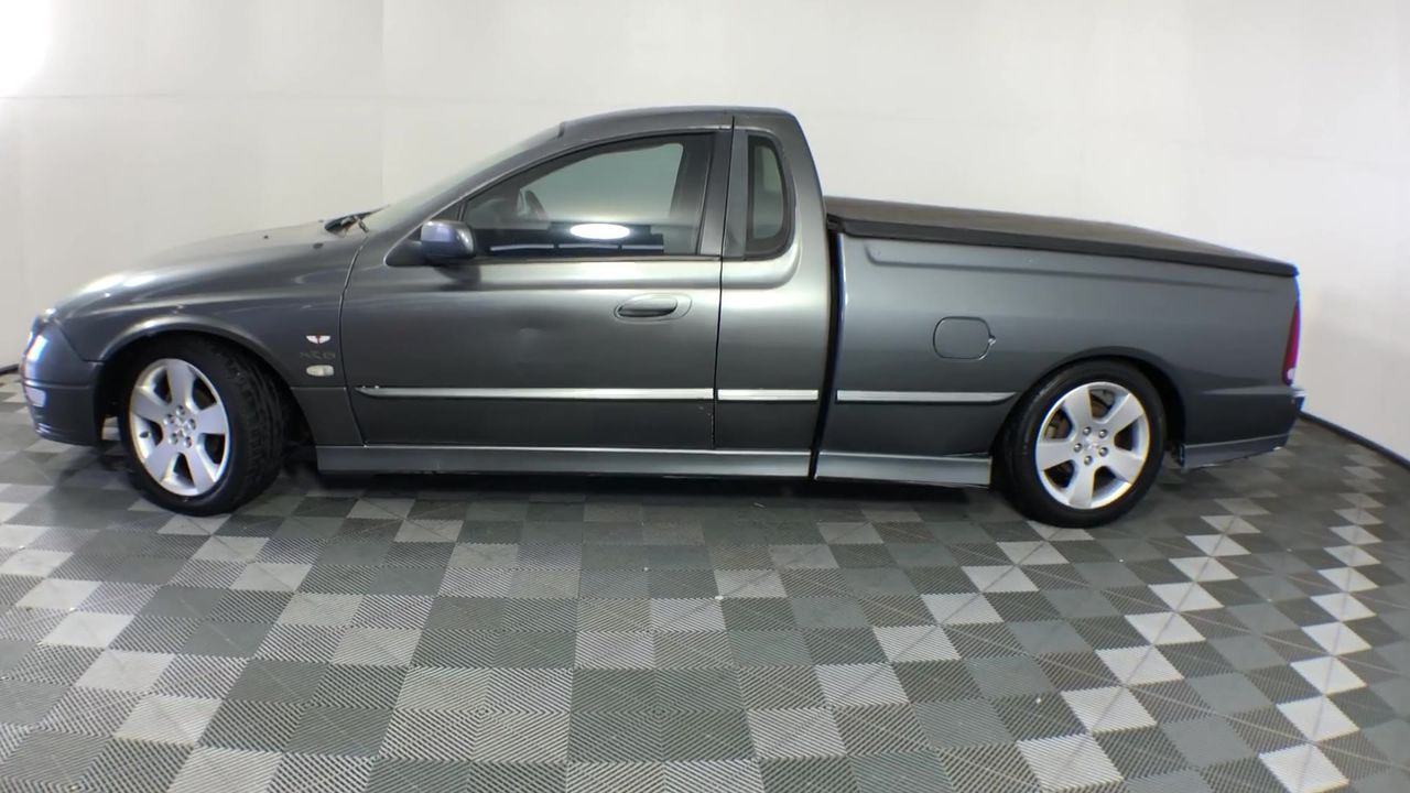 AMAZON BASICS Cold Weather Hiking Mummy Sleeping Bag, Keeps You Warm, Olive