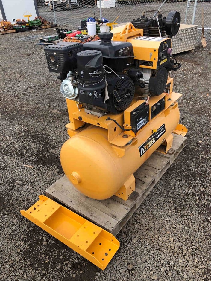 2 x Flat Webb Lifting Slings, WLL 1,000kg x 3M. (With Test Cert).