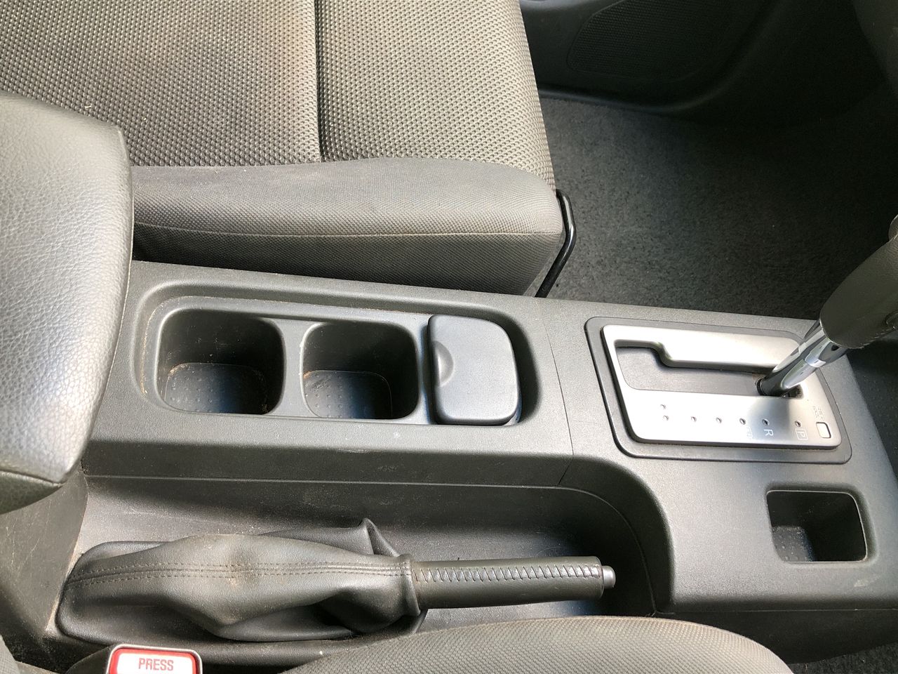 1/100 Scottdale gold bar x 2, 1 Gram Valcumbi bar x 2 & 1g Silver Bar x 2