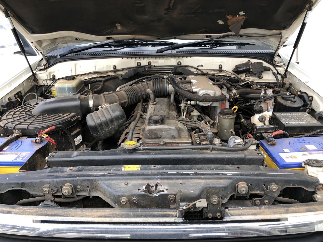 Scottsdale Gold 1/100oz 9999 Goldx 2, 1g Silver Bars x 2, 1g mint bar x 2