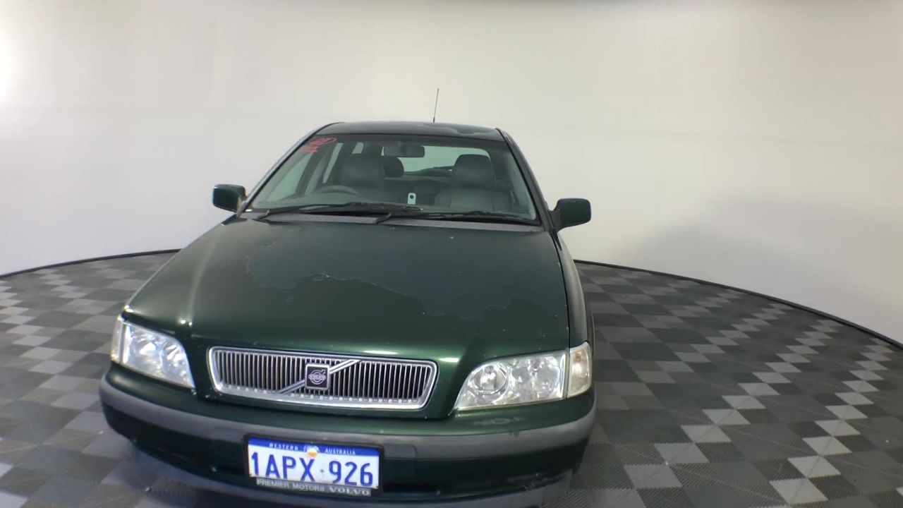 1/100 Scottdale x 2, 1 gram Valcumbi silver bars x 2 & 1 Kilo Copper Bar