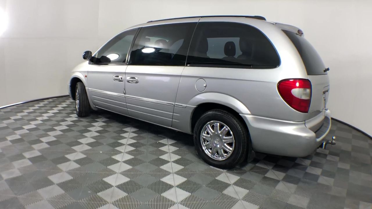 2 x DOVE Body Scrub Pomegranate Seeds & Shea Butter Gentle Exfoliating Body