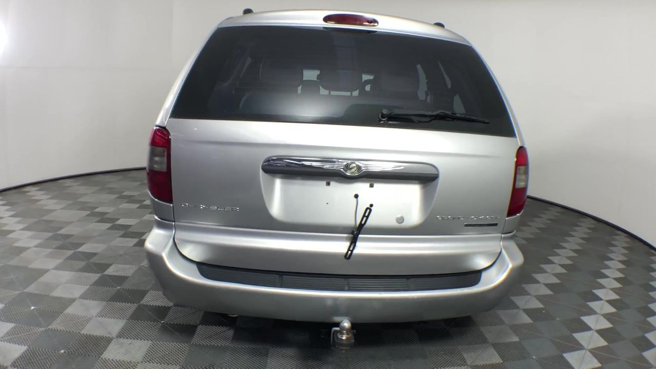 2 x L'OREAL Paris Colour Protect Conditioner, 300ml.