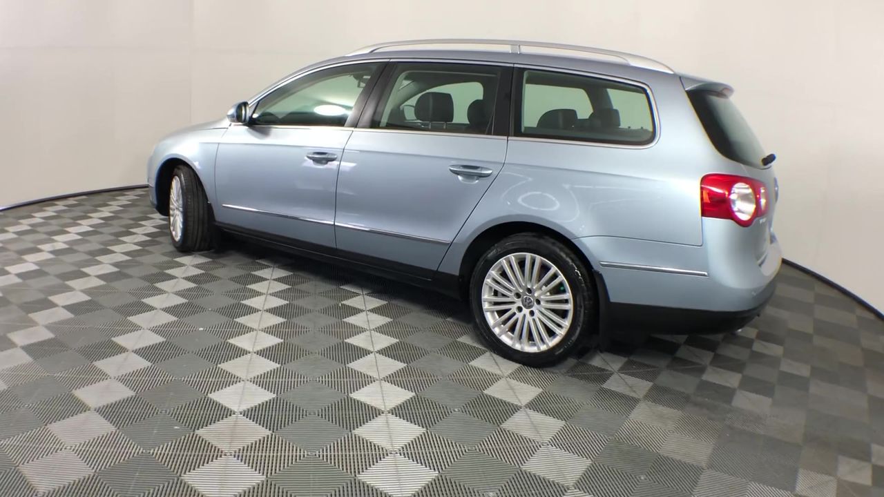 FRESH FOOD INDUSTRIES Box of Rainbow Sprinkles 1.5mm, GF POL. Best Before: