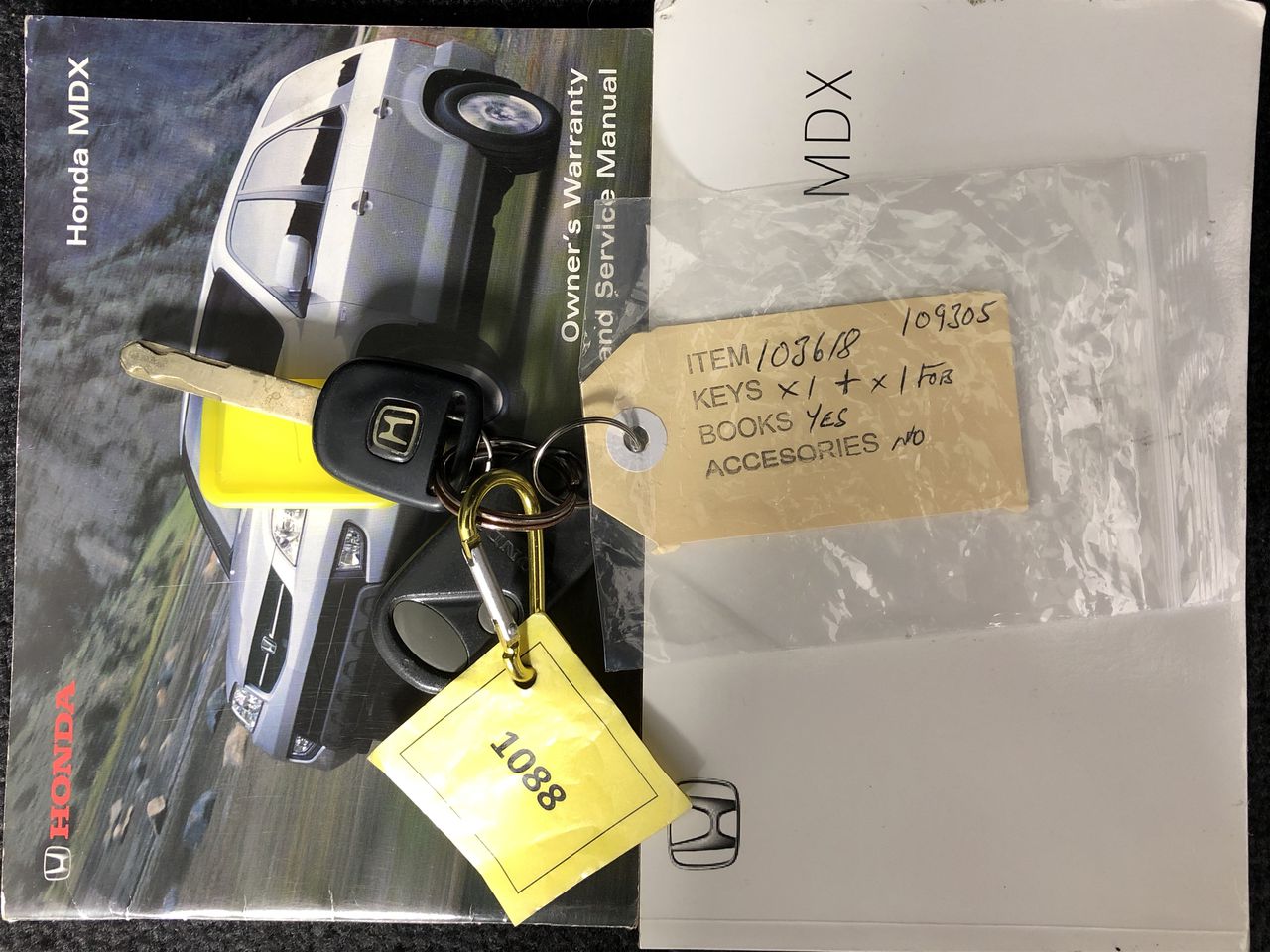 LOGITECH G29 Driving Force Racing Wheel for PlayStation 4. NB: Not In Origi