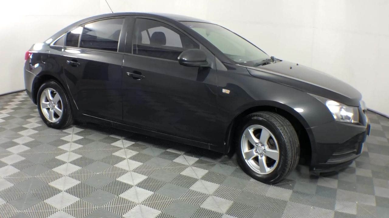 <p>TOA TC304 HAL Mini Crawler Crane</p>