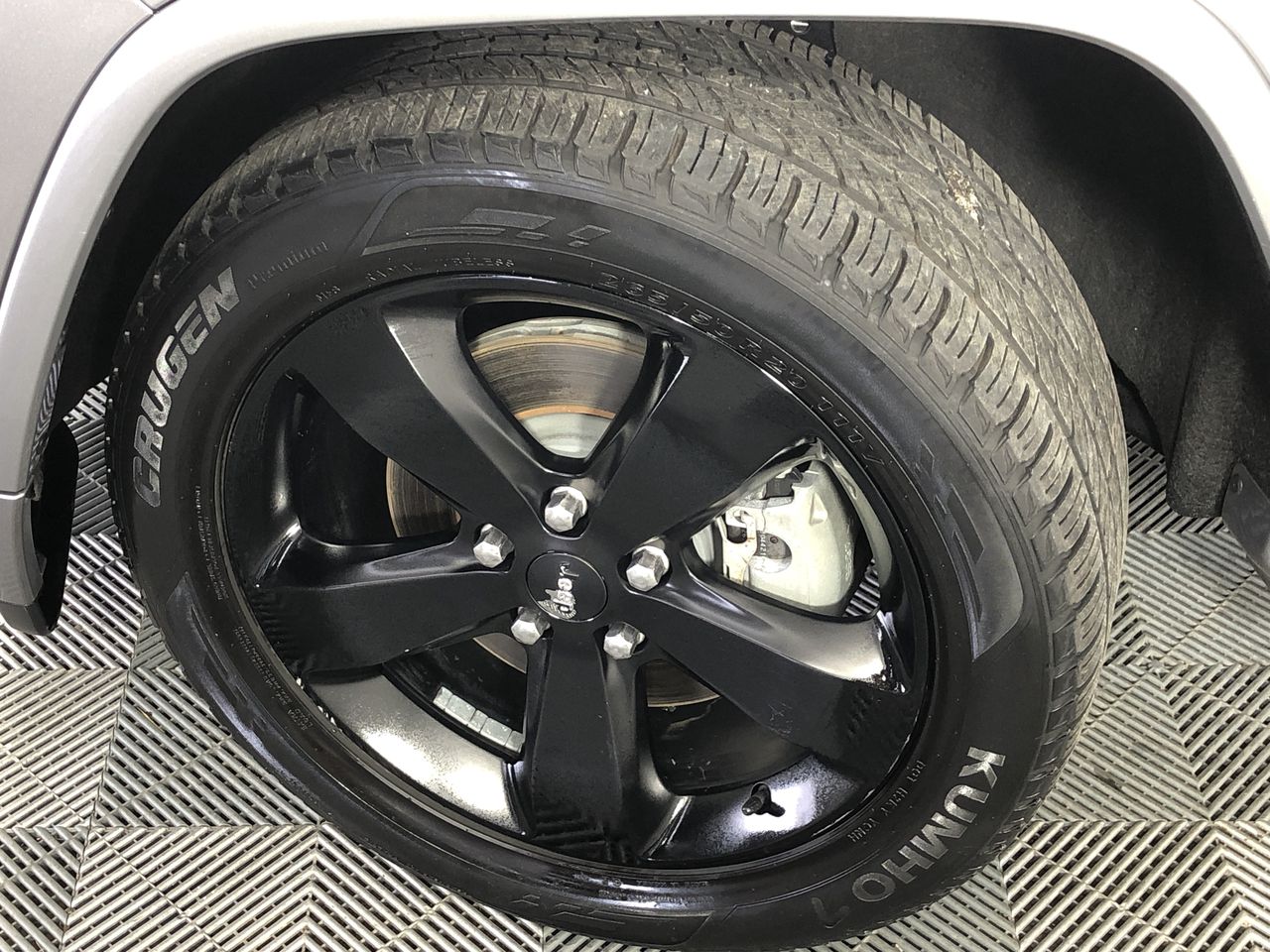 Designer Plain Bracelet for Charms in Silver