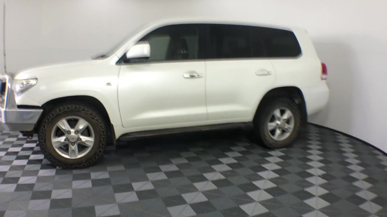 1966 Australia silver 50 cents in box UNC x 2 & 1 Gram Germania Silver bar