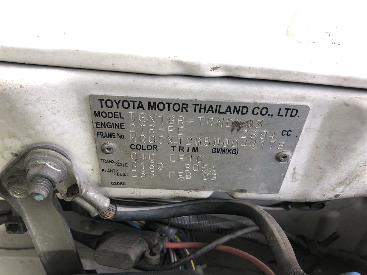 8mm Cherry Blossom & Antique Gold Buddha Charm Beaded Bracelet