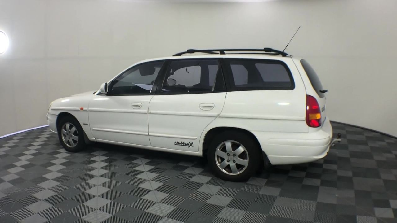 18K White Gold -Filled Clustered Chain Bracelet Simulated Diamonds - 22.8cm