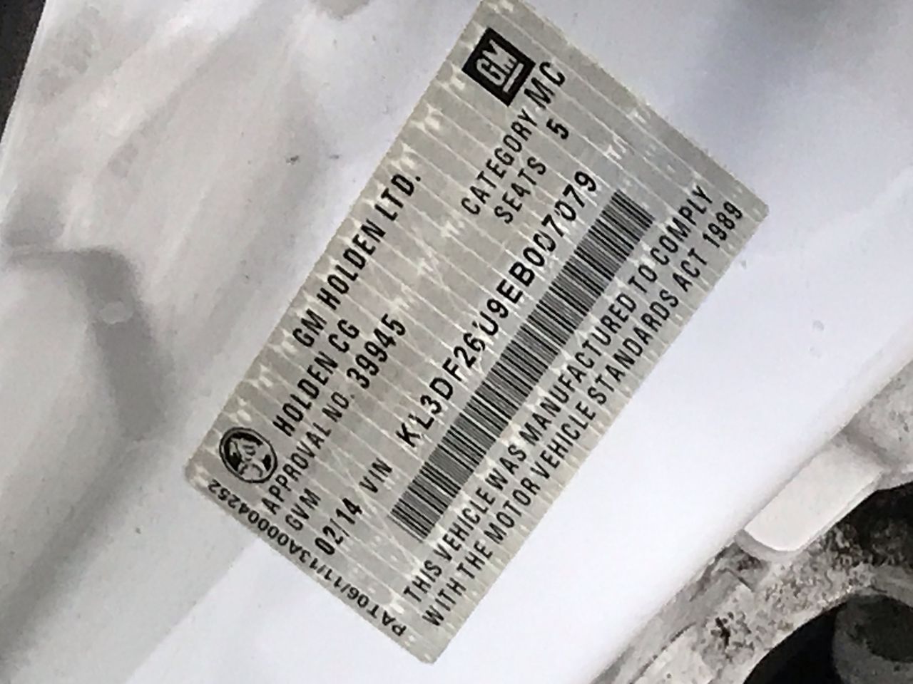 FURHAVEN Cooling Gel Dog Bed for Large Dogs (Up to 125 lbs) – Cream, XXL, W