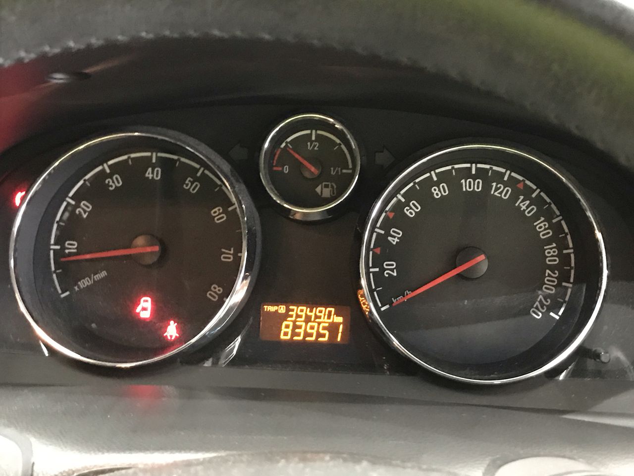 REXEL Optimum Auto Feed+ 100 Sheet Automatic Cross Cut Paper Shredder, P-4