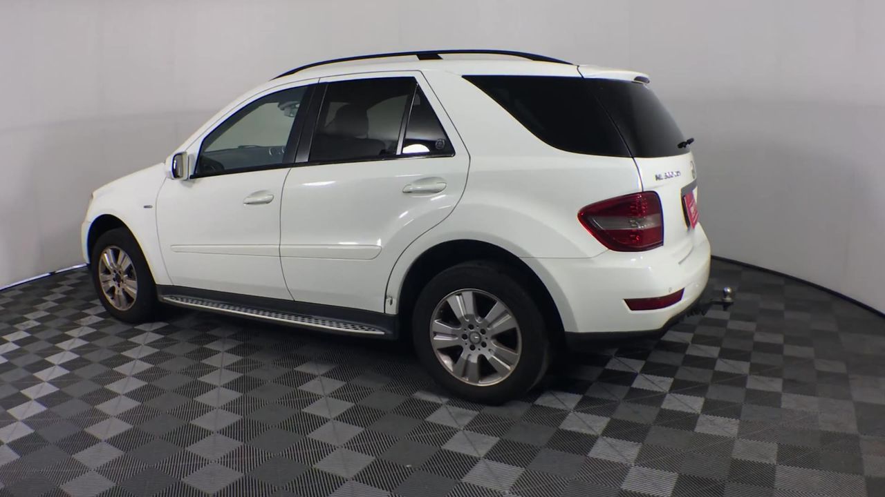 Lindeman's Bin 65 Chardonnay (6x 750mL).