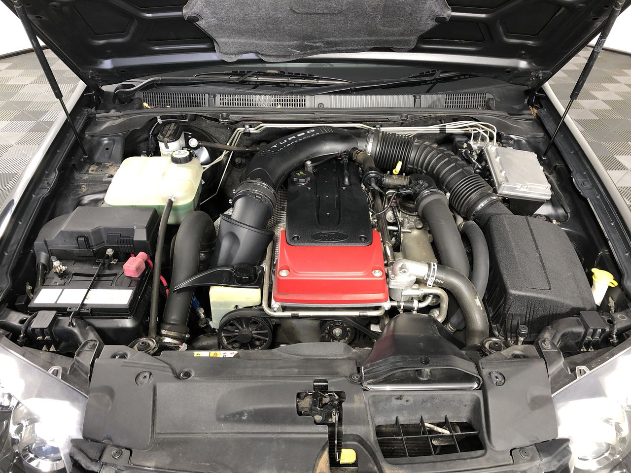 0.07 Carat round 2 white diamond