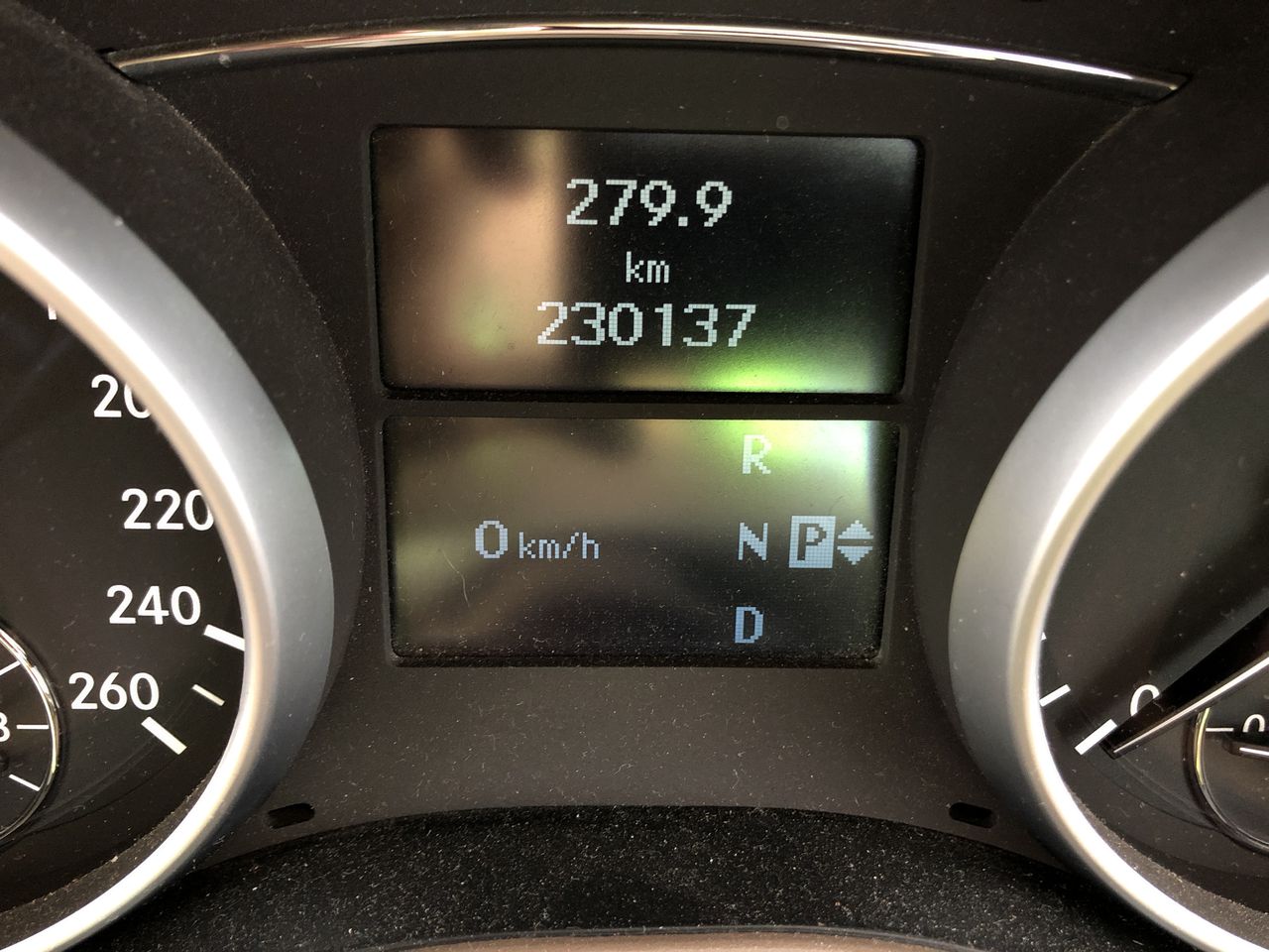 1966 Australia Silver Queen Elizabeth coin & 0.10 Xag silver bar x 4