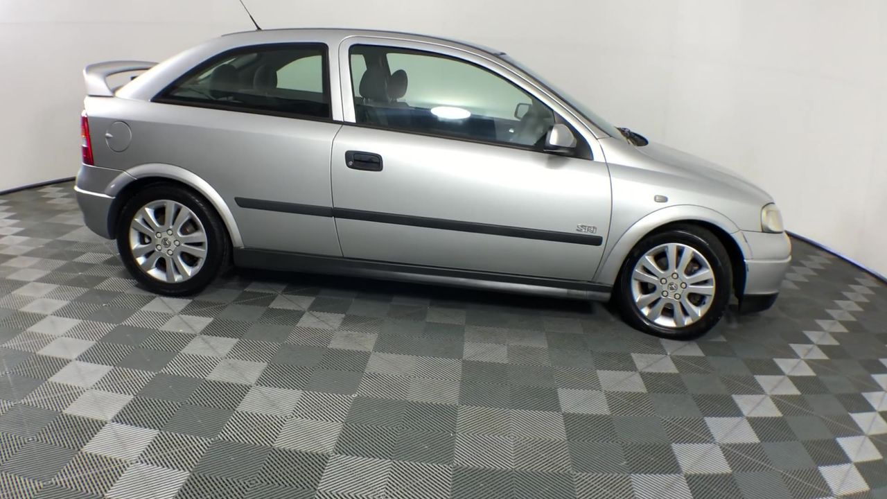 4.85carats natural red ruby certified oval shape