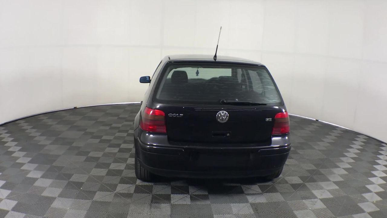 <p>Temporary Fence Feet and Fence Clips Pallet Of</p>