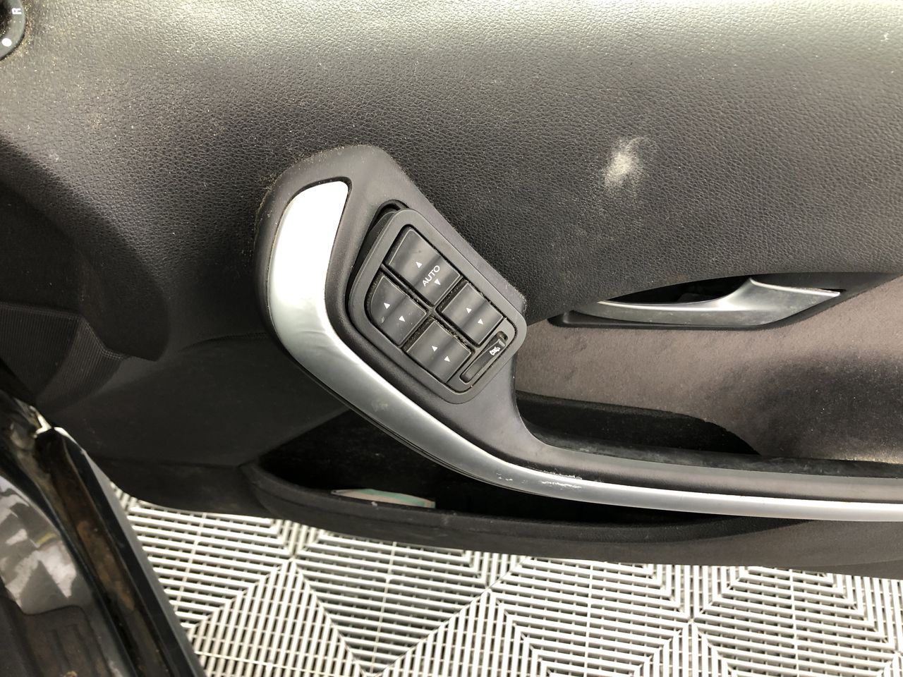 Fresh Water Pearl 925 Sterling Silver Huggie Hoop Earrings