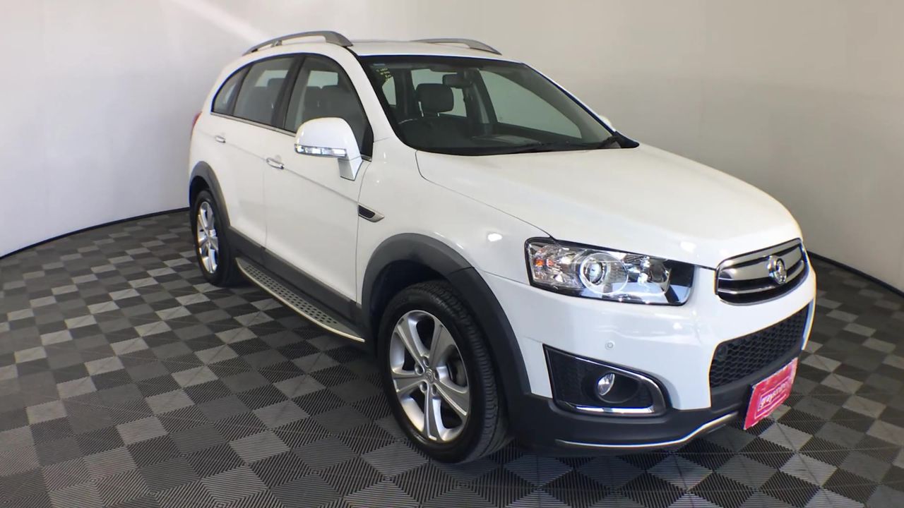 Assorted Digital And Analog Multimeters (Lot of 7)