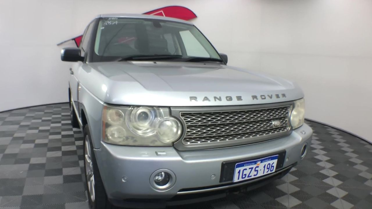 COCONUT GROVE Family Beach Cabana, 2m Wide, Sage Stripes. NB: minor use, un