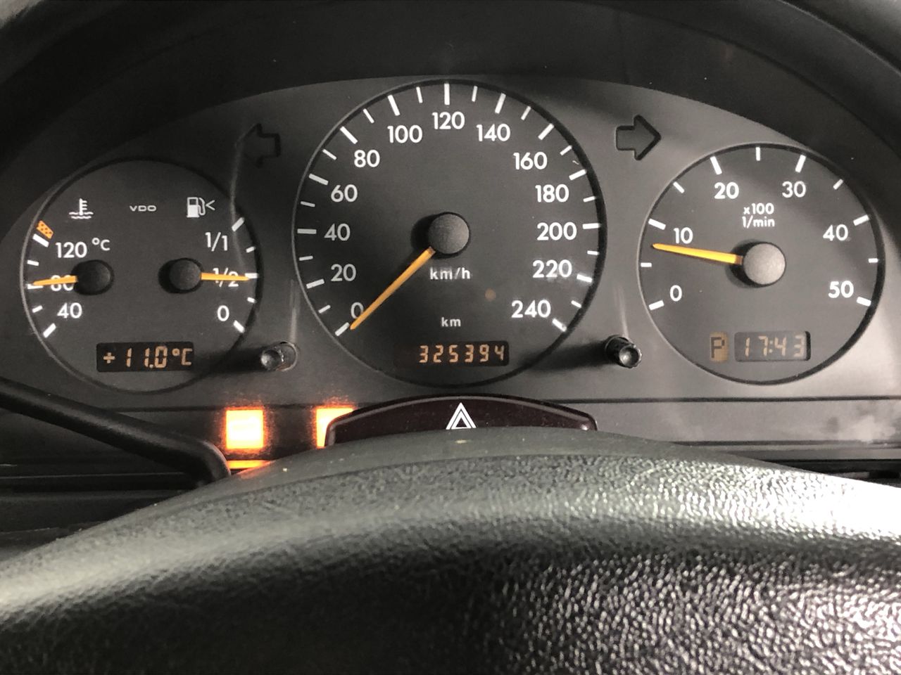 PHILIPS Sonicare Series 3000 Cordless Power Flosser, HX3826/31. NB: Minor U