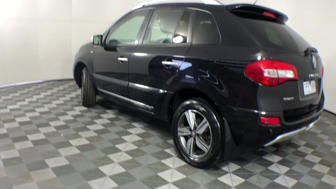 BUNDLE of 2: ARENA Men's Icons Swim Briefs (Red/White, Size 32) + TOMYEUS D