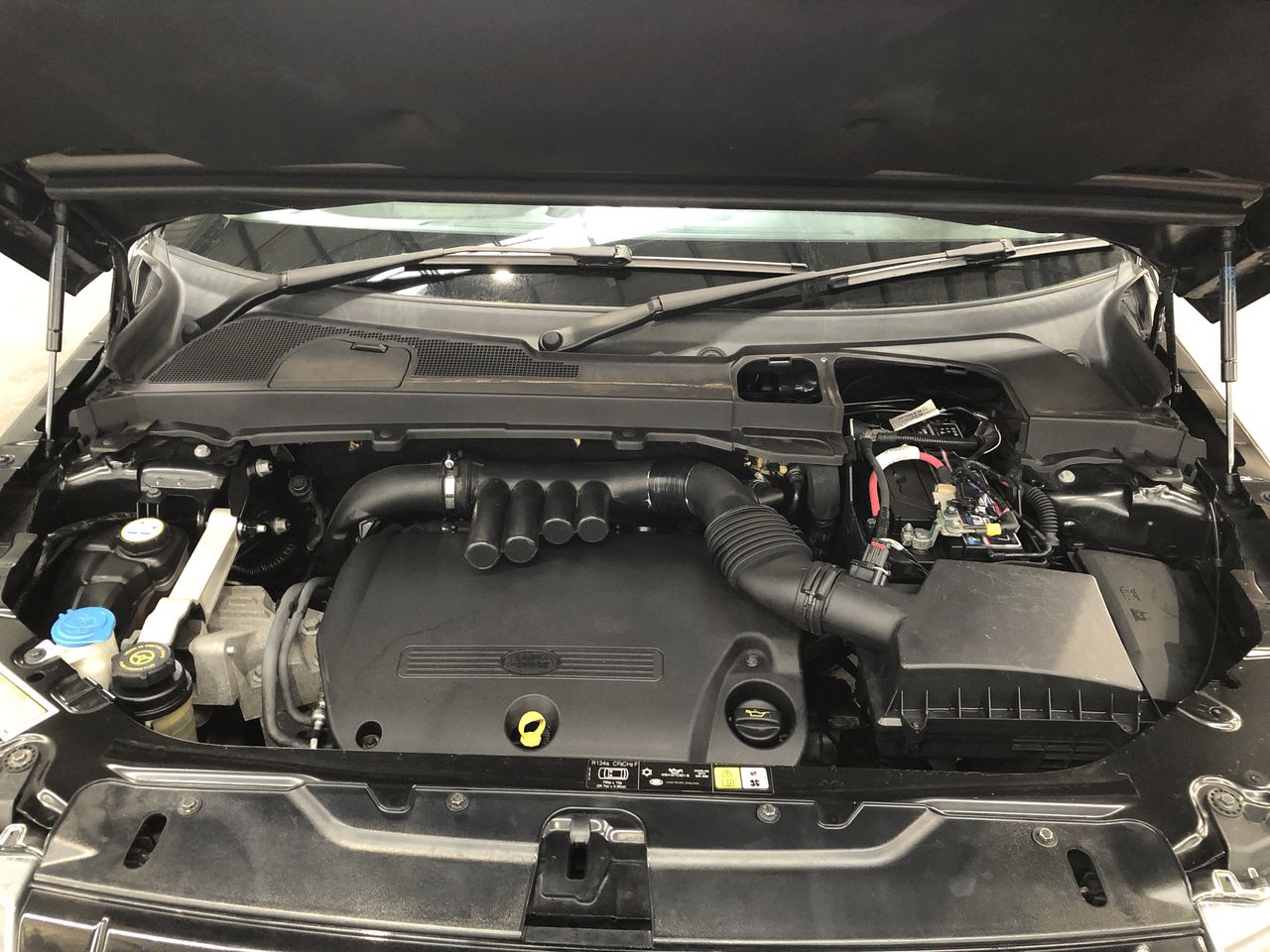 Night Merchant Vodka Lime And Soda Cans (24x 250mL) NSW