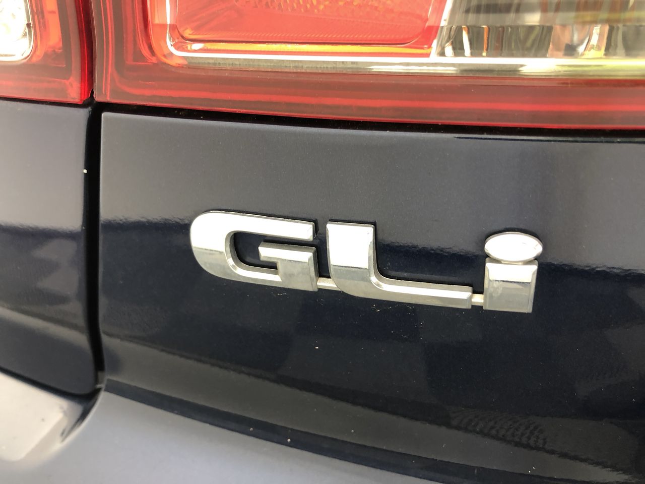 Bromic CT0080G4WC Curved Glass Countertop Beverage Fridge, 80 Litres