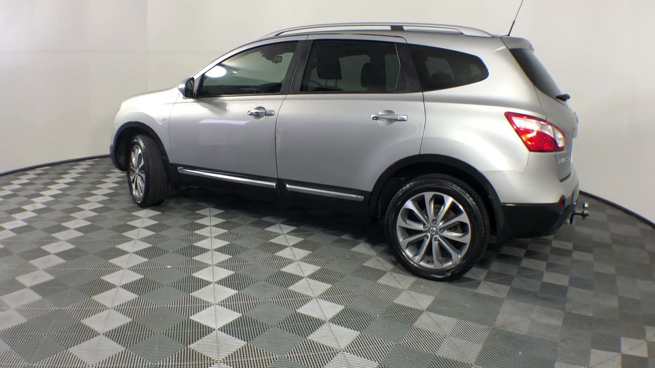 Bromic CT0080G4WC Curved Glass Countertop Beverage Fridge, 80 Litres