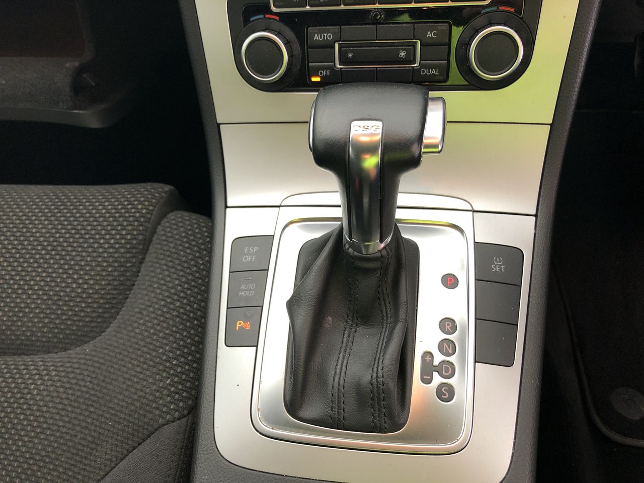 MSI MAG 273QP QD-OLED X24 26.5 Inch WQHD Gaming Monitor - 2560 x 1440 Quant