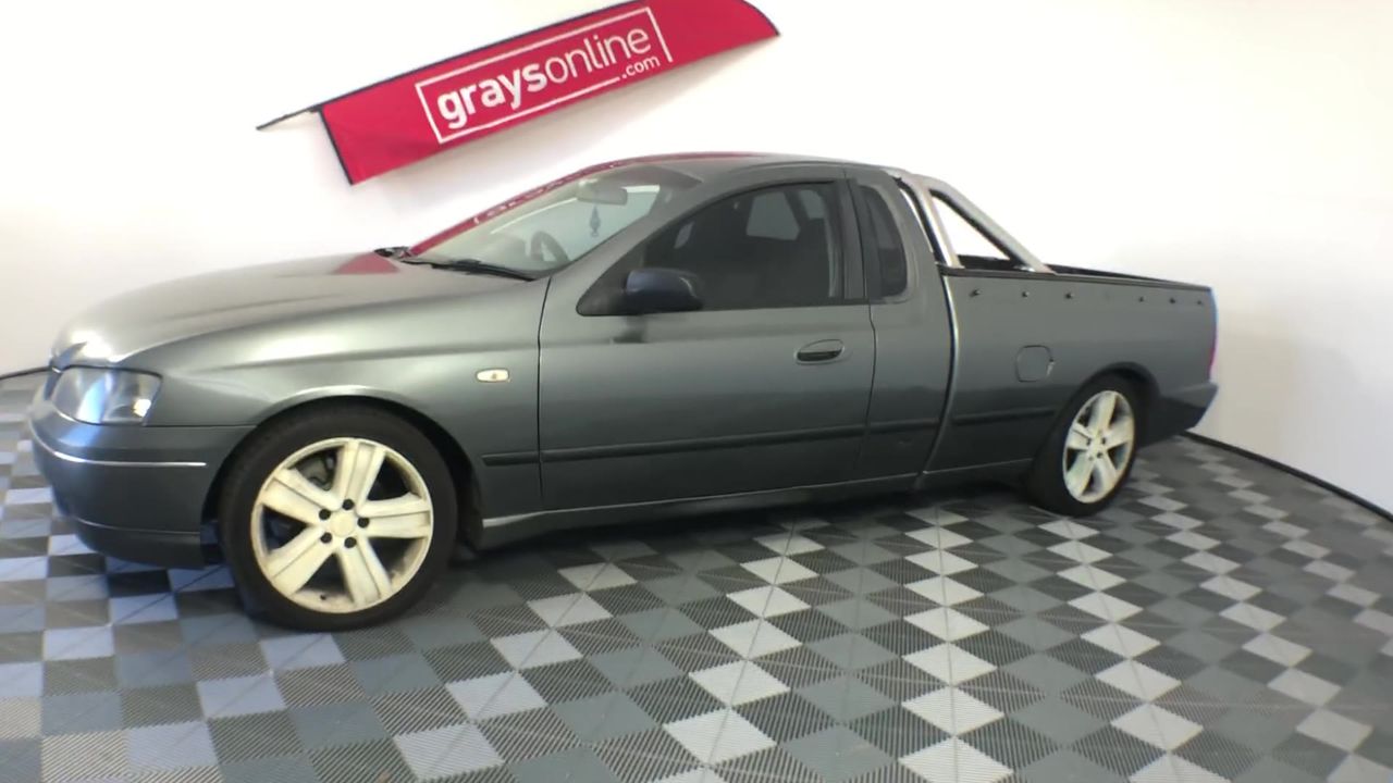 OMRON Basic Upper Arm Automatic Blood Pressure Monitor.  Buyers Note - Disc