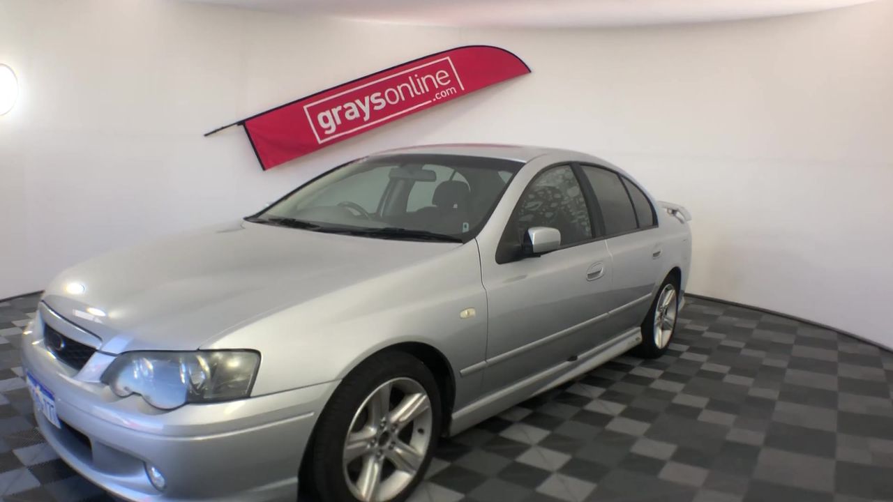 Solid 925 Sterling Silver Heart Pendant Stunning Crystals by Swarovski®