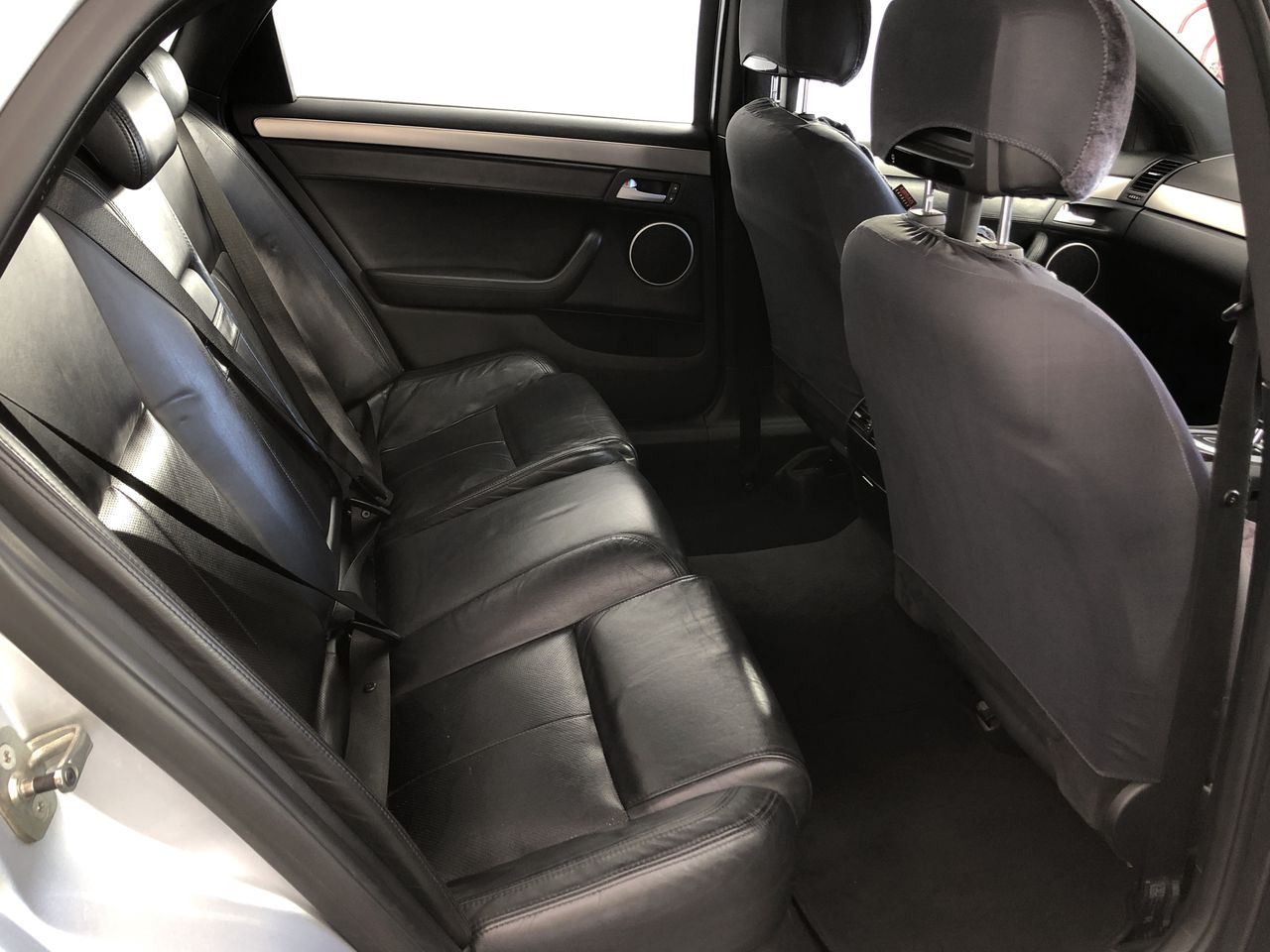 2010 Kia Grand Carnival Si VQ Automatic 8 Seats People Mover