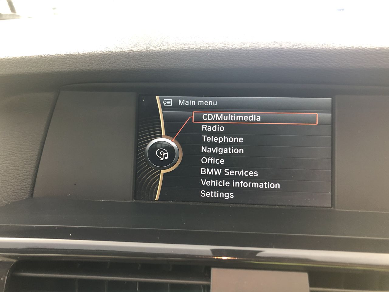 <p>2018 Toplat 6M25PTR Knuckle Boom Lift</p>