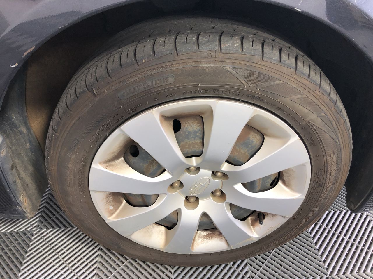 Premium Wood Fired Pizza Oven - Black Square & Balck Brick