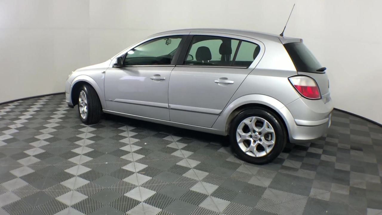 Men's Quartz Watch with Calander Date, Black