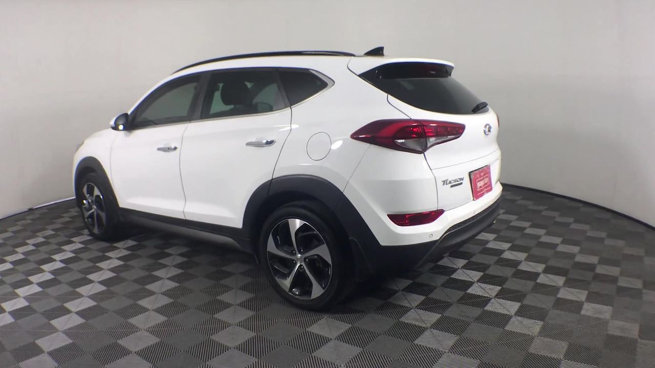 Stillage of Assorted Steel Posts