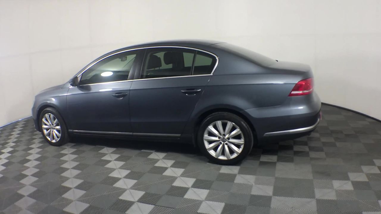 24 x Asstd Lee Gordon  Presents Magazines and Sporting Programmes