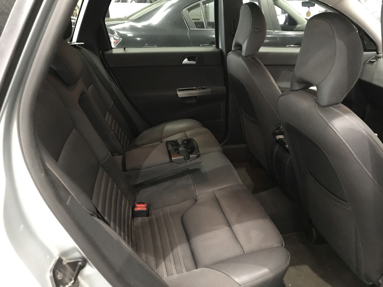 Approx. 14 x Asstd World Commemorative medals & 9Ct gold  medalet