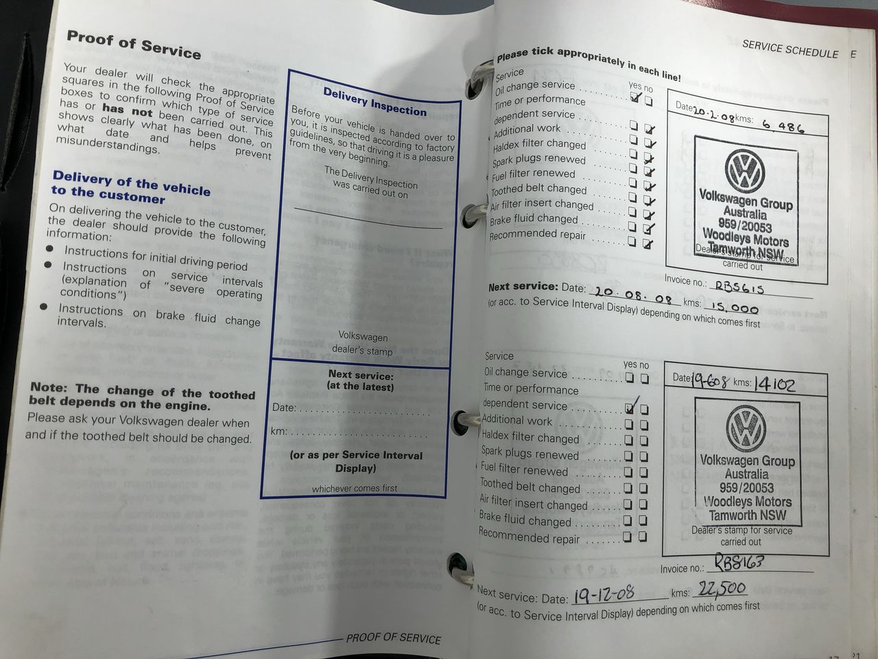 PHILIPS Oscillating Tower Fan 5000 Series, 105 cm, Dark Grey, Model CX5535/