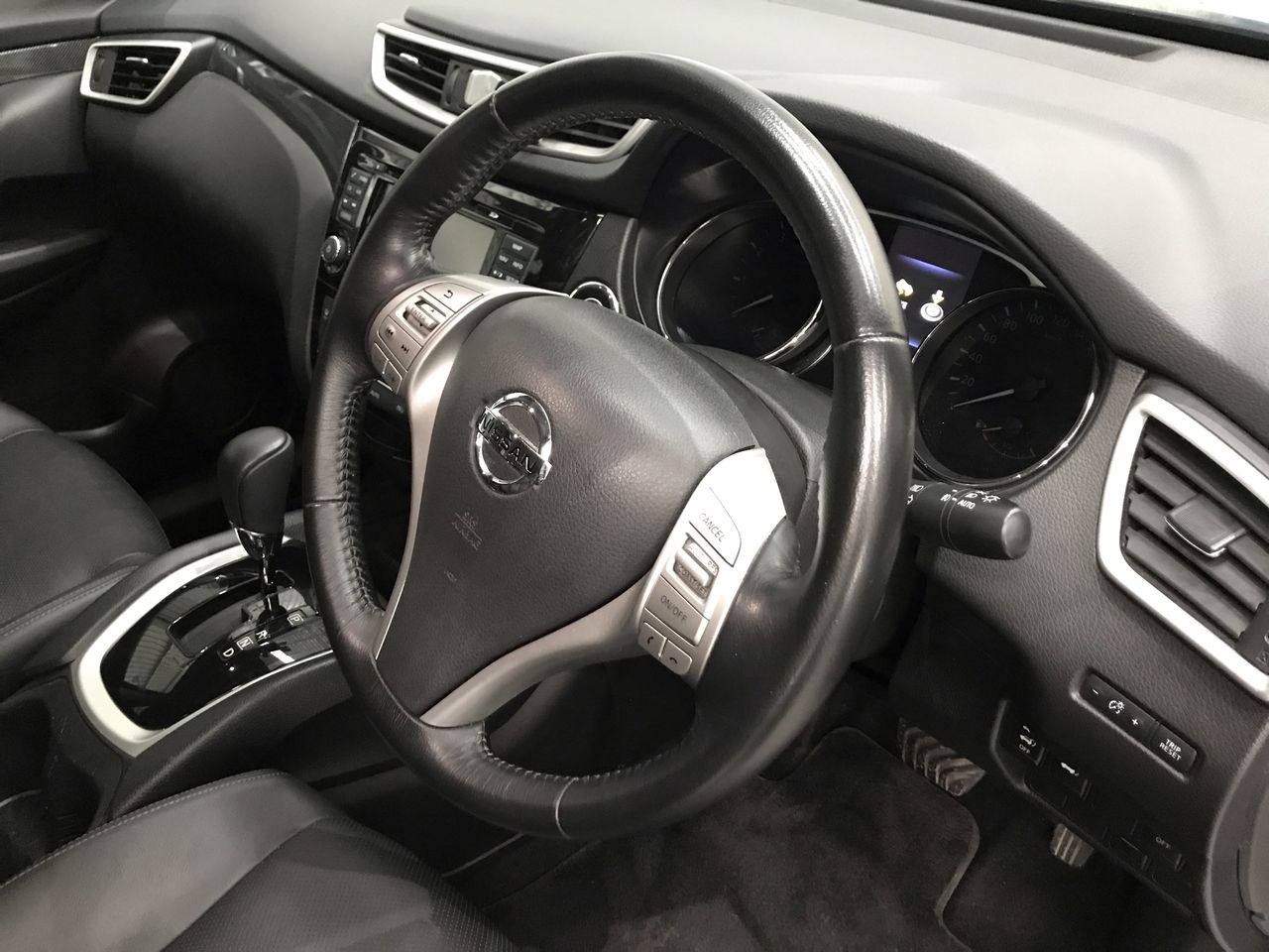 SAMSONITE Centric Expandable Hardside Carry On Luggage with Spinner Wheels,