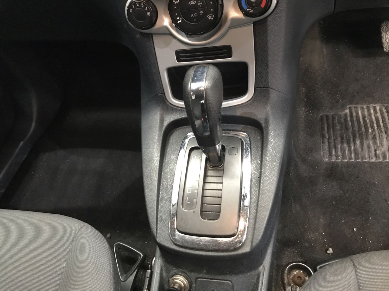 ROBOROCK H60 Hub Ultra Cordless Vacuum Cleaner w/ Auto-Empty Dock, Colour: