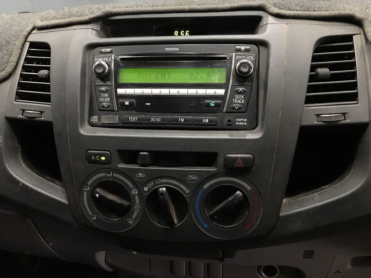 Designer Black Swirl Ring with Dark Green Simulated Diamonds - US Size 7