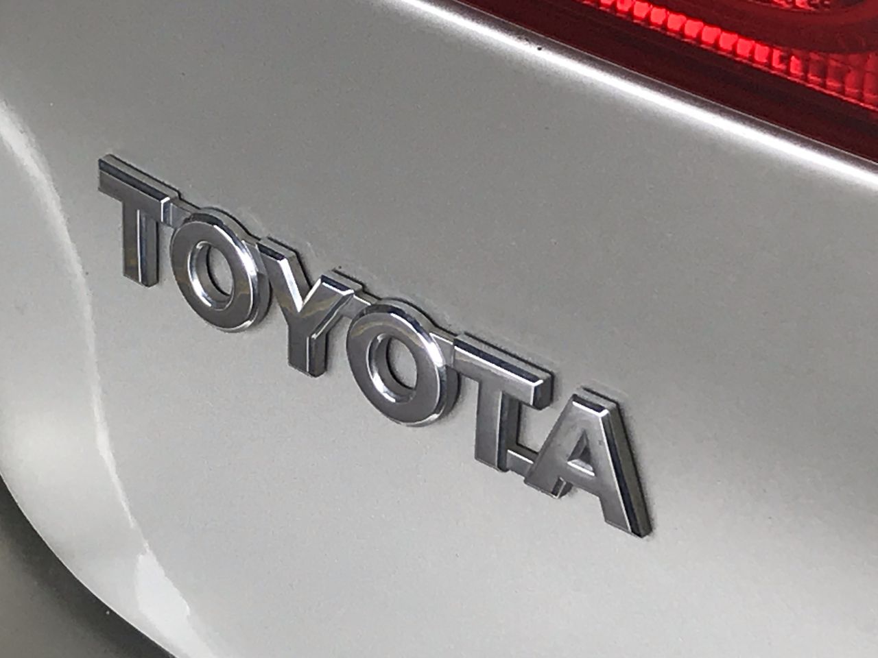 Designer Simulated Diamond Black, White & Gold Wolf Brooch Pin