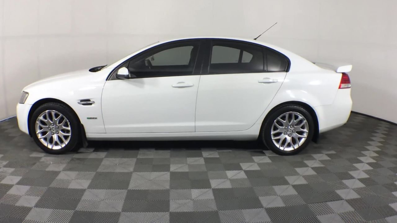 <p>Stainless Steel Workbench & Storage Rack</p>