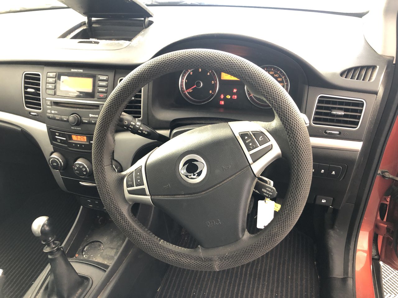 0.06 carat white round 5 diamonds