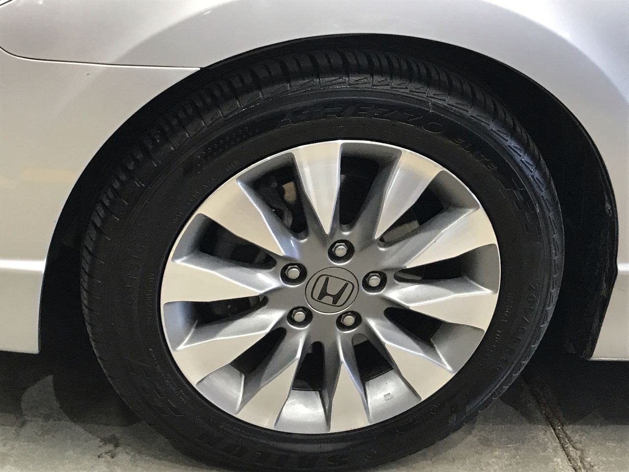 Waterproof  Watch Barrel Shaped Transparent Red Color Quartz Watch Popular