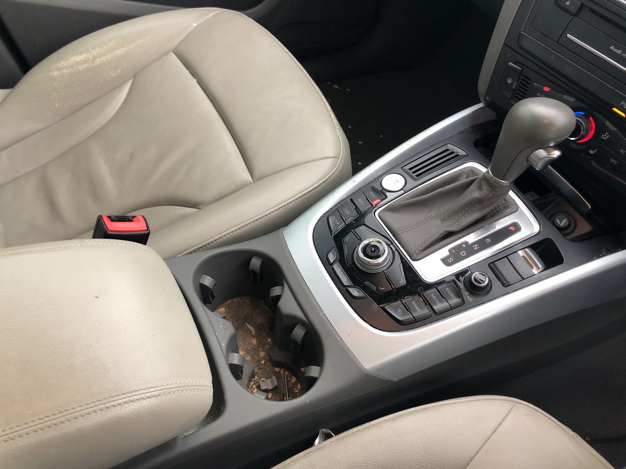 2022 Queen Elizabeth Platinum Jubilee Gold plated Medallion